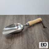 Scoop for feed/feces/litter